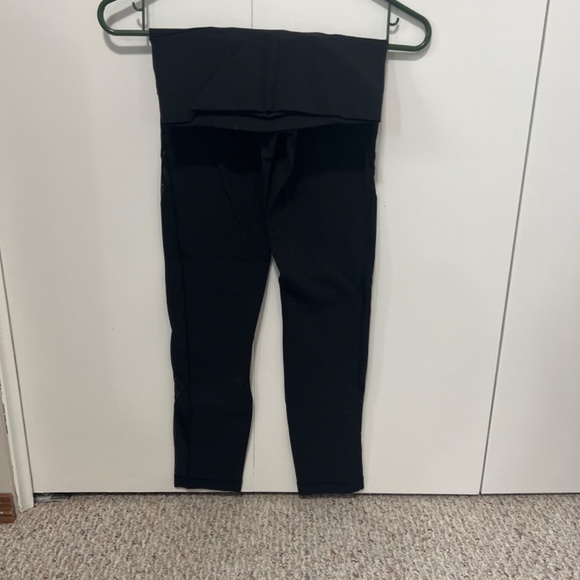 Lulu Lemon High waisted Mesh Panel Leggings - Picture 2 of 2